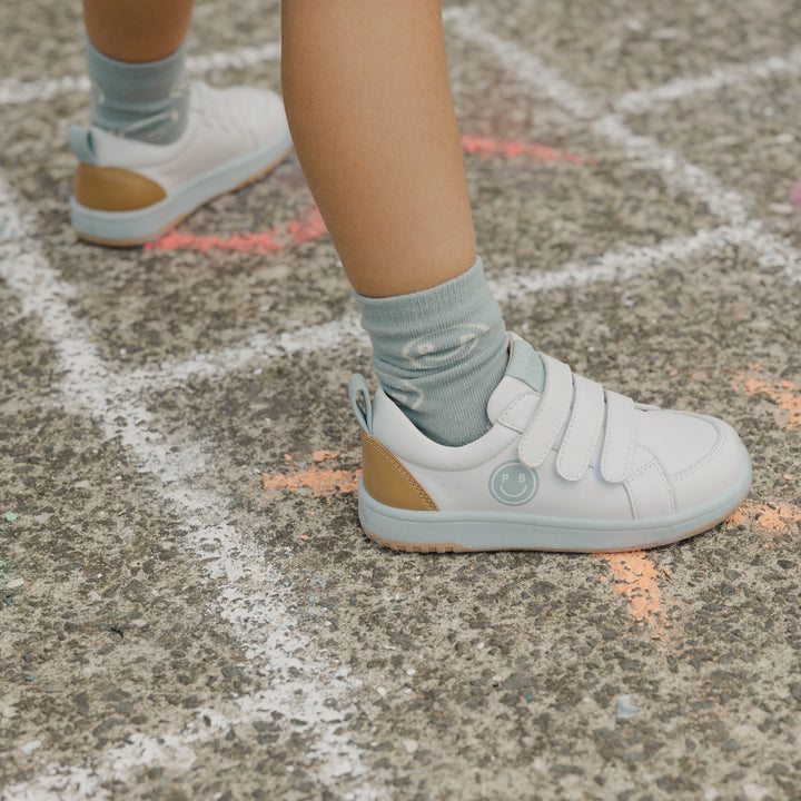 Pretty Brave Happy Trainer - White/Blue