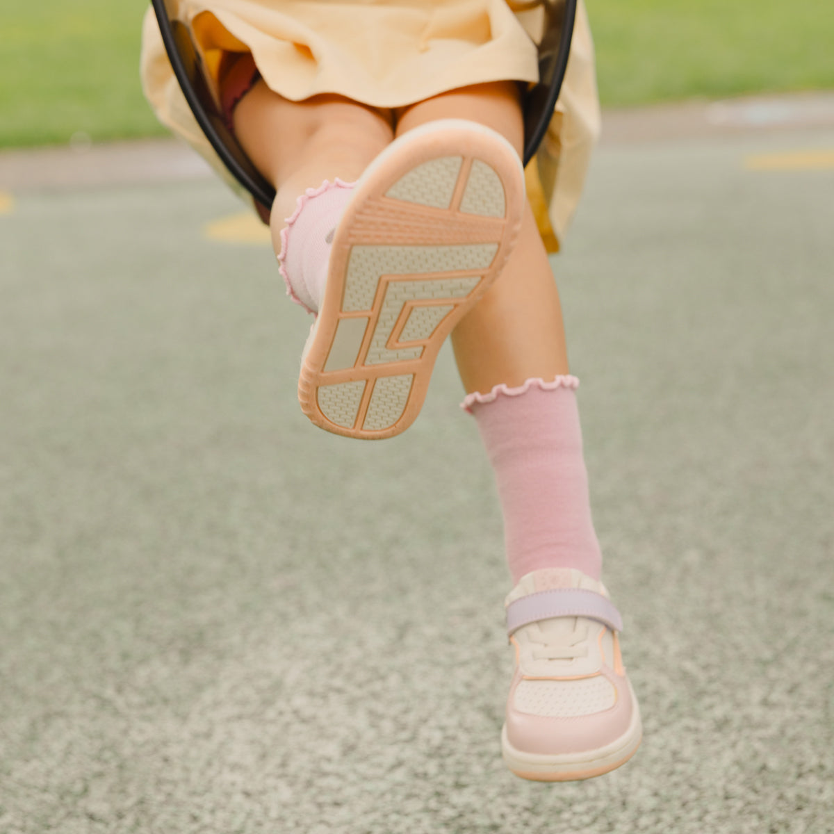 Pretty Brave Playground Trainer - Blush Combo