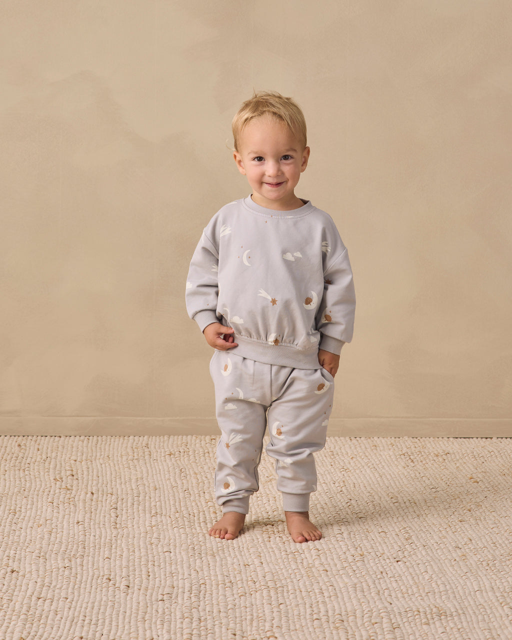 PRE-ORDER - Relaxed Sweatshirt - Sky Friends