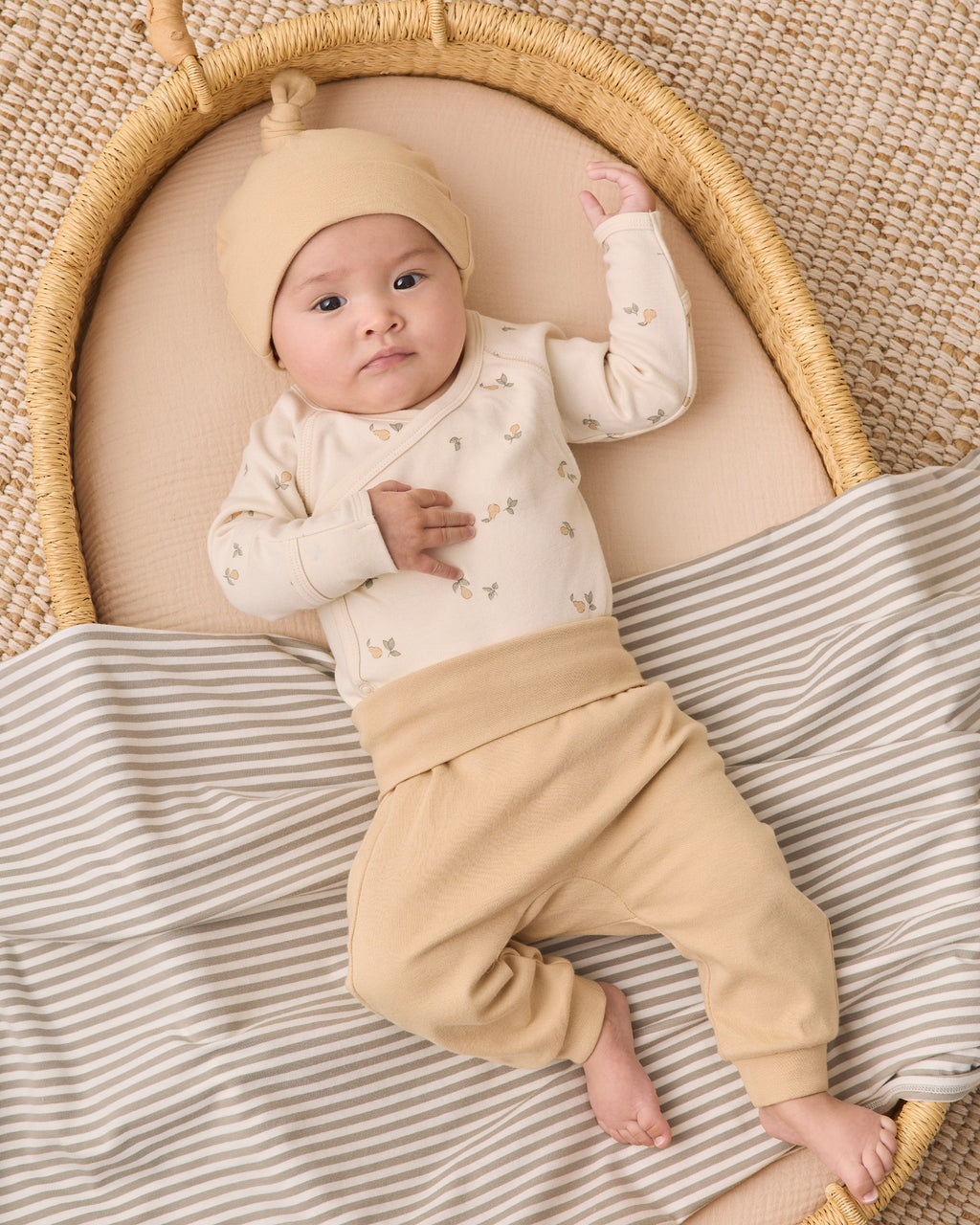 Side Snap Bodysuit + Pant Set Pears