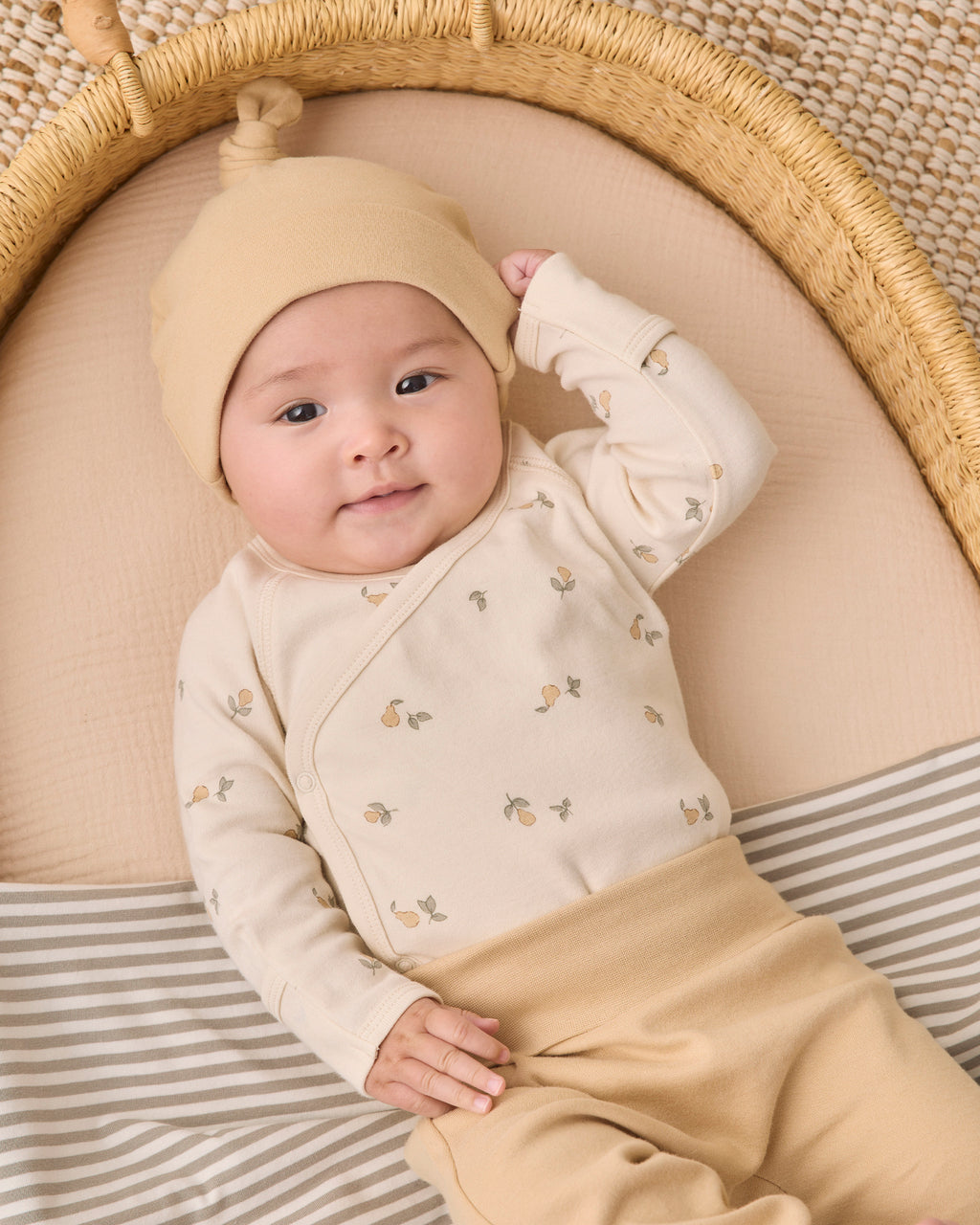 Side Snap Bodysuit + Pant Set Pears