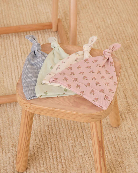 Quincy Mae Knotted Baby Gown + Hat Set - Fleur