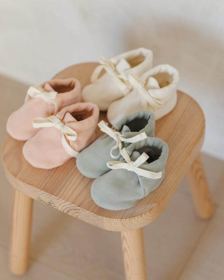 Quincy Mae Baby Booties - Melon