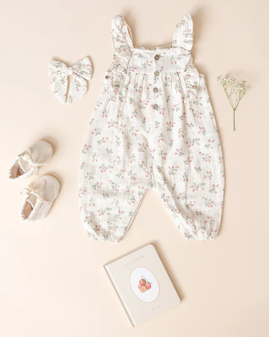 Quincy Mae Bow - Strawberries