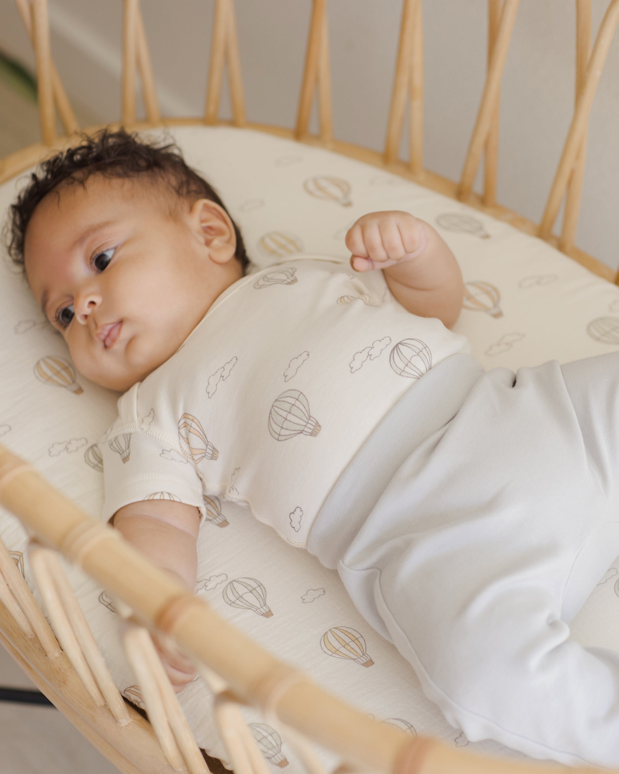 Quincy Mae Woven Crib Sheet - Hot Air Balloons
