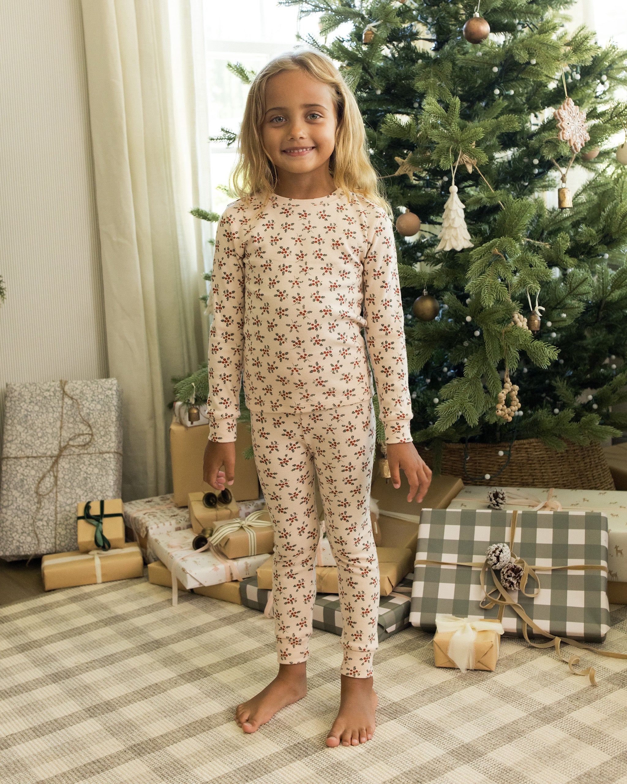 Rylee + Cru Organic Long Sleeve Pyjama Set - Holly Berry