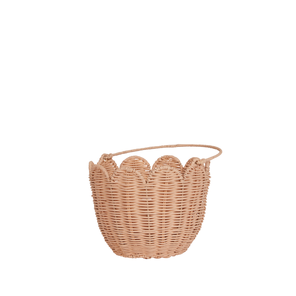 Rattan Tulip Carry Basket - Seashell Pink