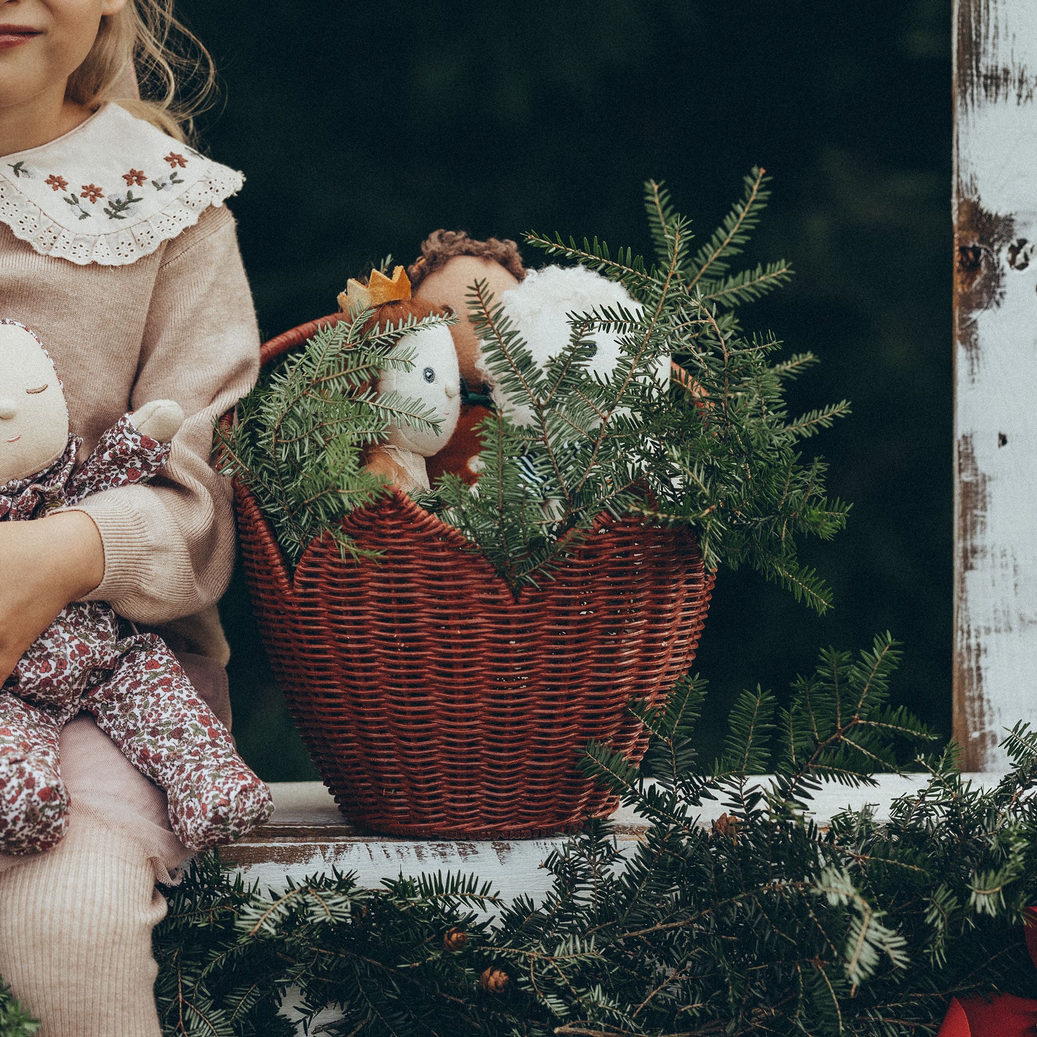 Poinsettia Basket - Red