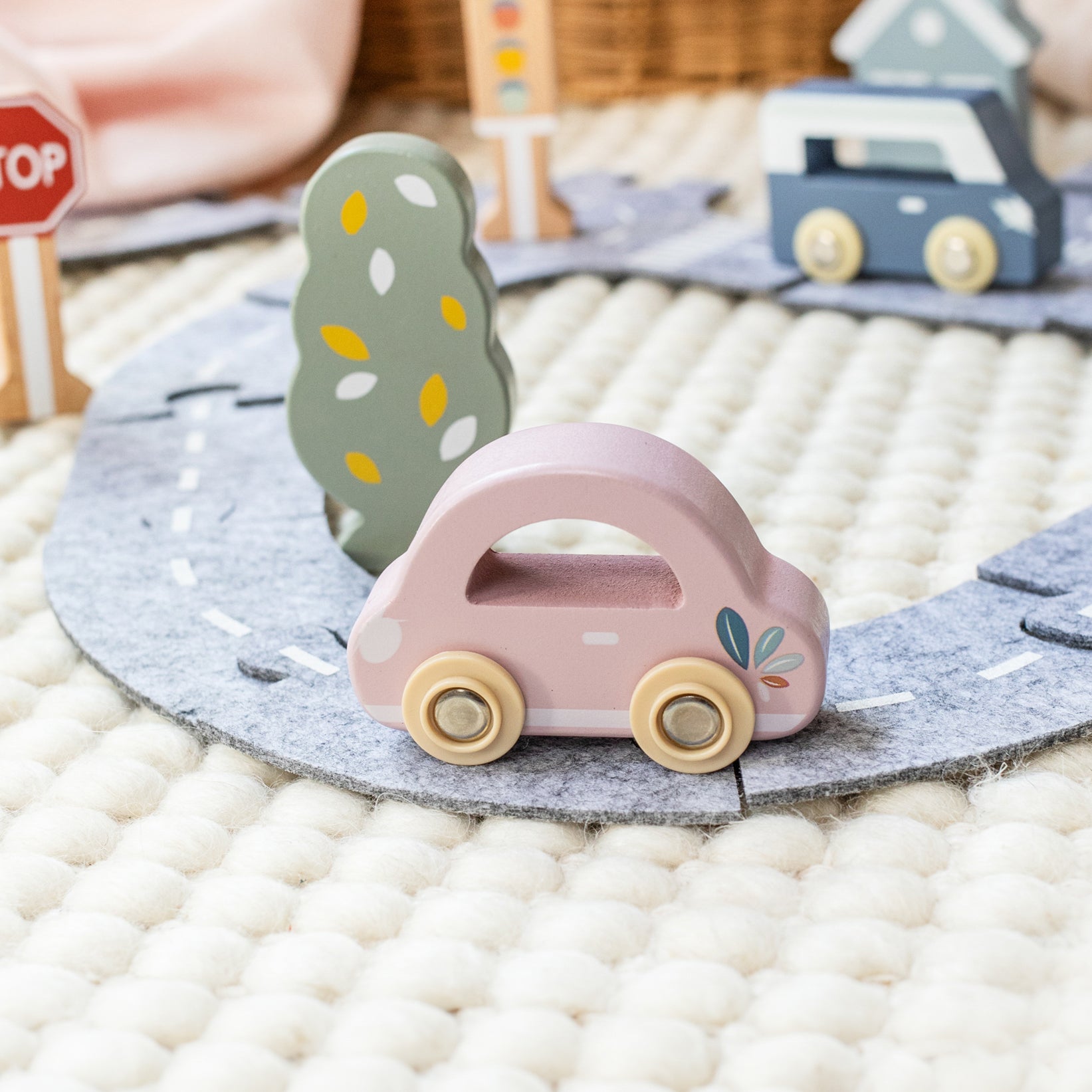 Speedy Monkey Car Track Puzzle 2 Vehicles Included Daisy and Hen