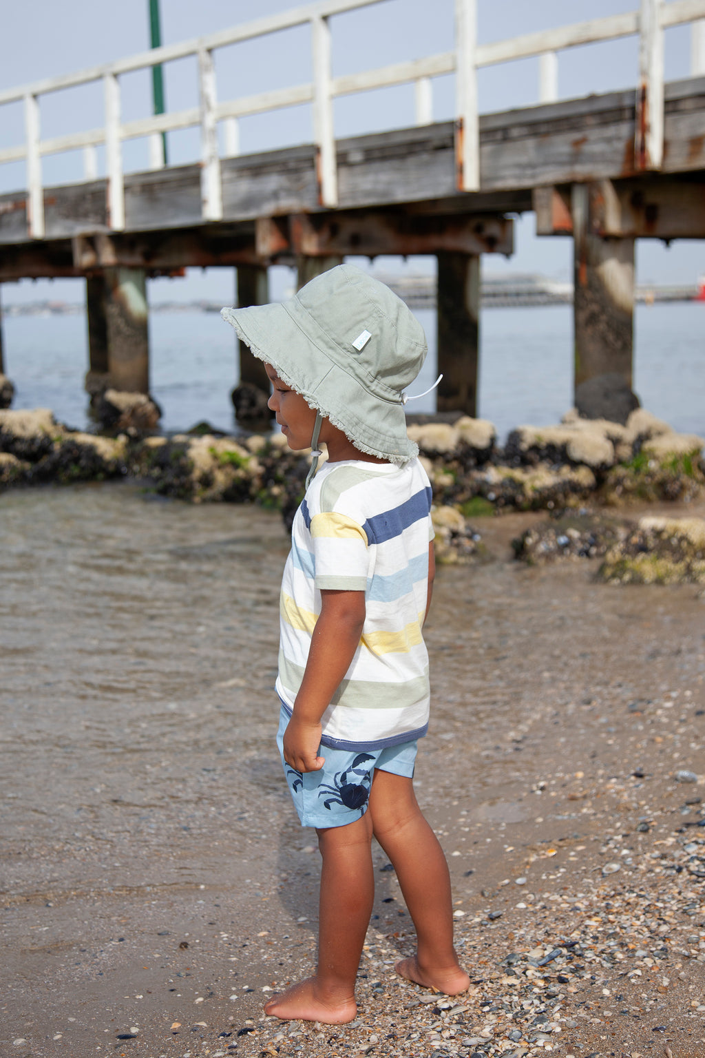 Acorn Khaki Frayed Bucket Hat