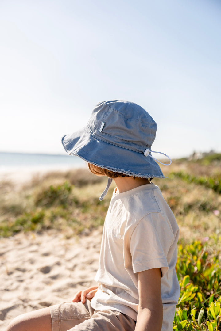 Acorn Frayed Bucket Hat - Blue