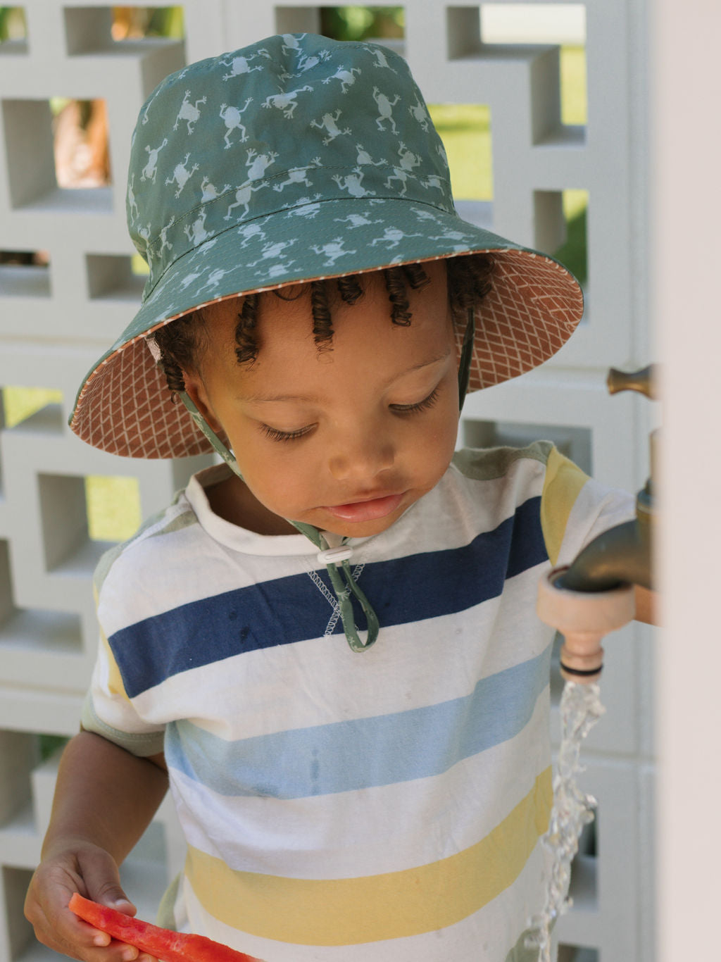 Acorn Frogs Wide Brim Bucket Hat