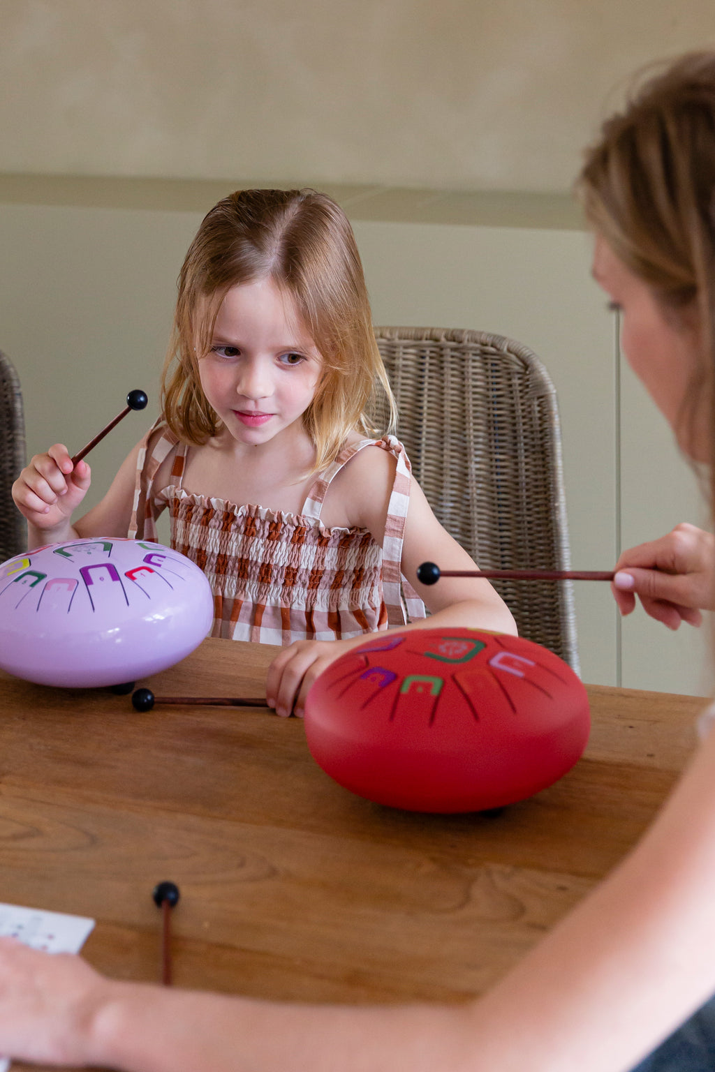 Tambú - Scarlett Sunset