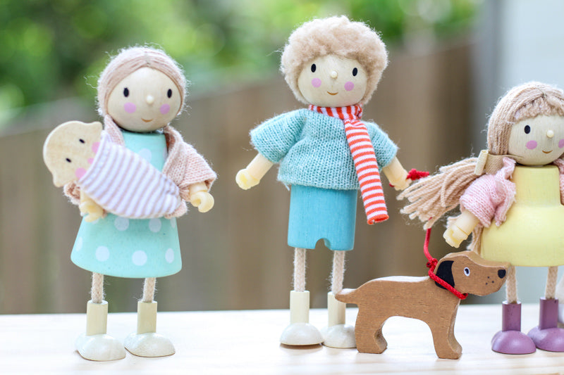 Mrs Goodwood with Flexible Limbs & Baby