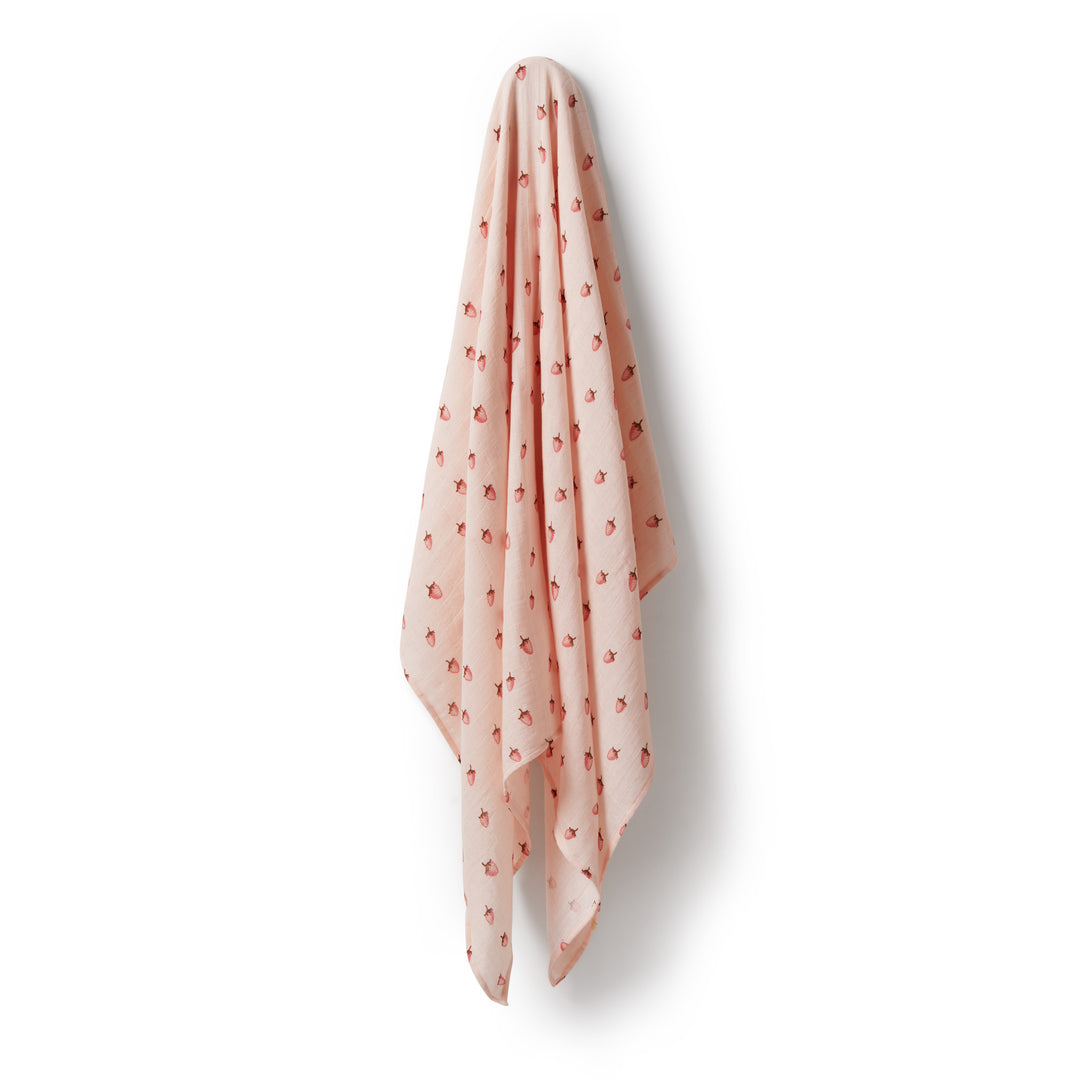 Wilson & Frenchy Organic Muslin - Strawberry Kisses