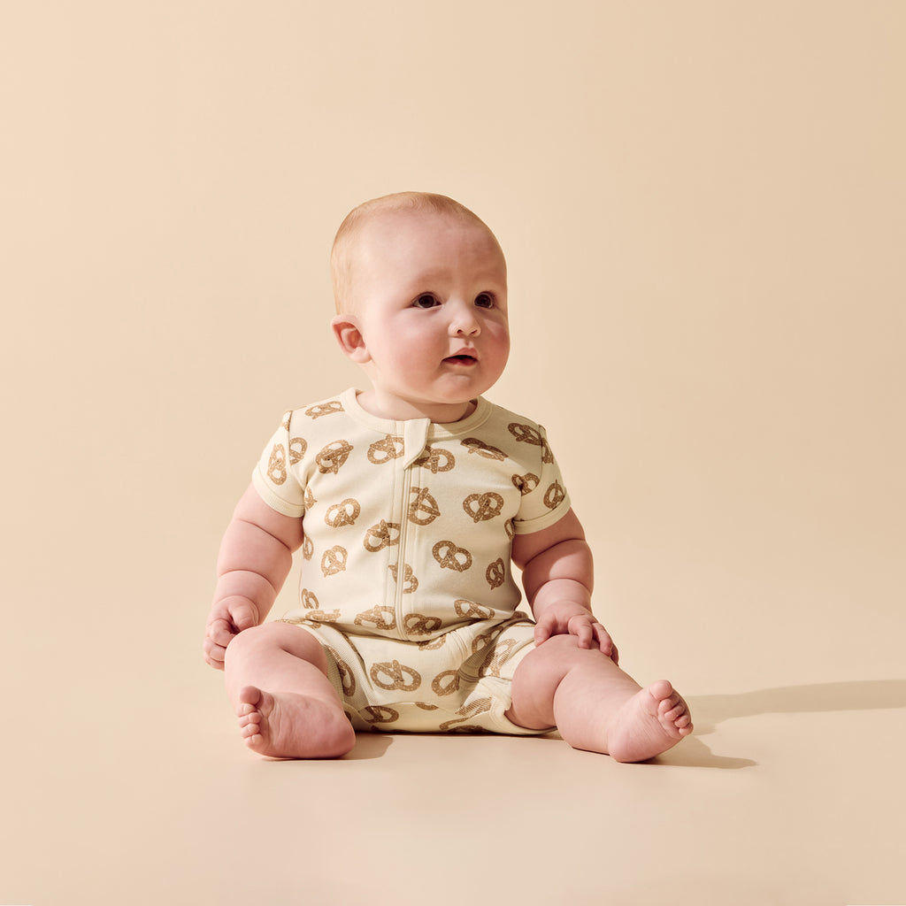 Pretzel Hugs Organic Rib Boyleg Zipsuit