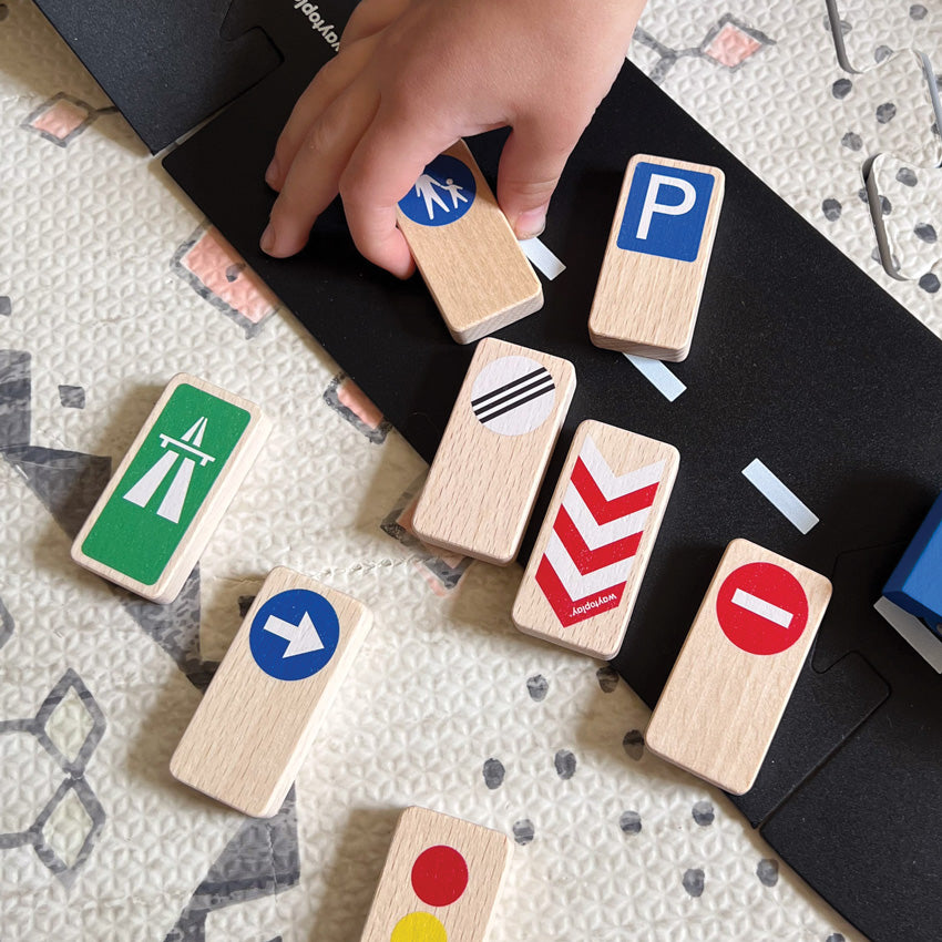 Way to Play - Road Blocks Set Traffic Signs