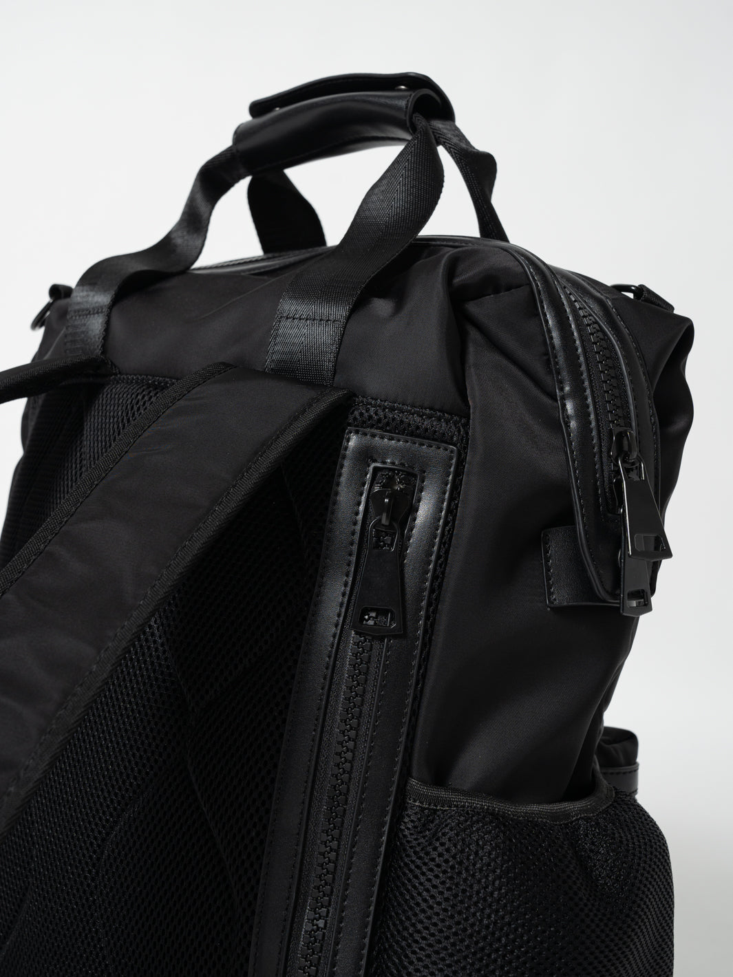 Luca Backpack - Black