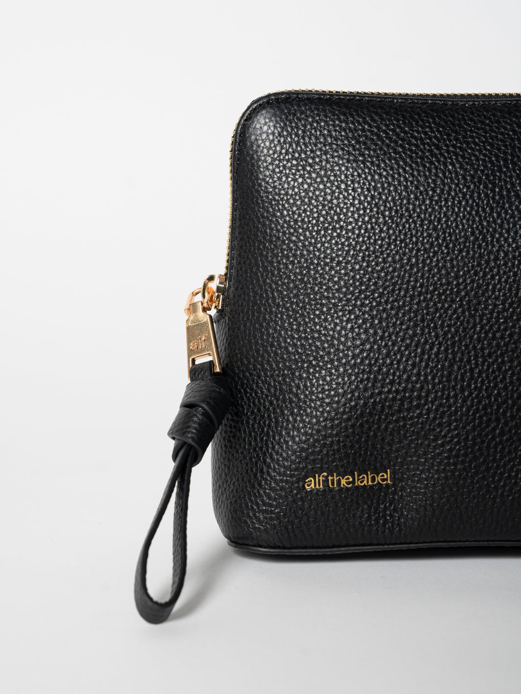 Luxe Medium Pouch - Black