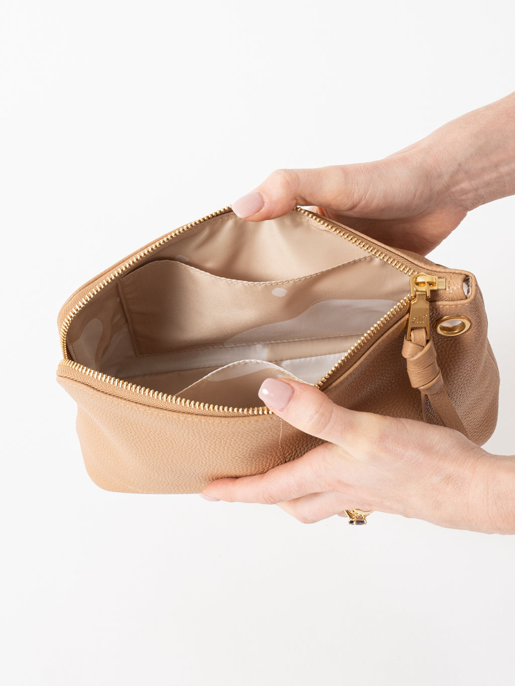 Luxe Medium Pouch - Latte