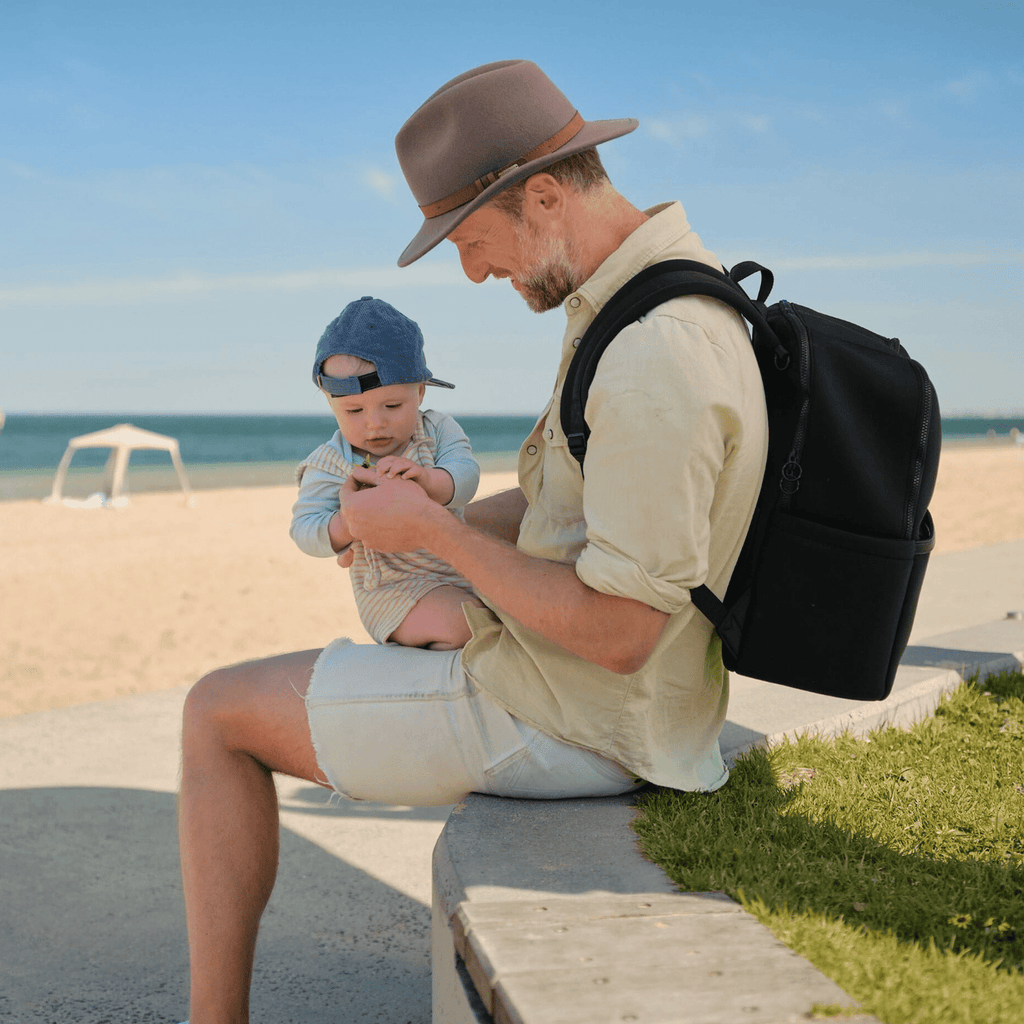 OiOi Nappy Backpack Multitasker - Black Neoprene
