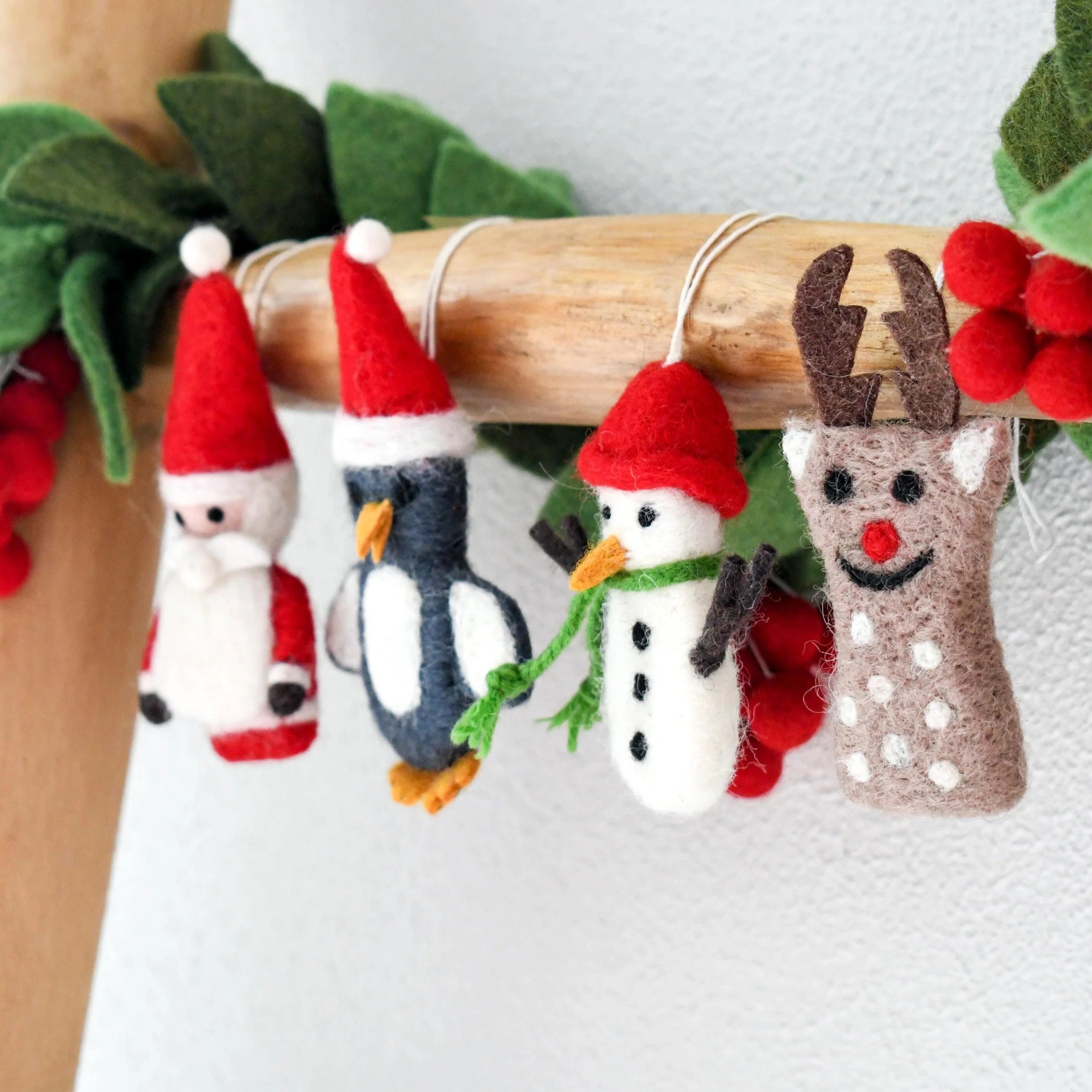 Tara Treasures Felt Christmas Ornaments Set of 4