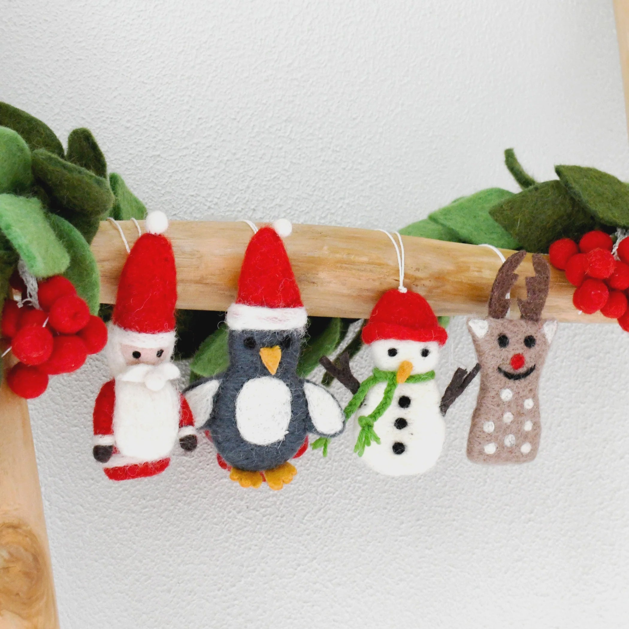 Tara Treasures Felt Christmas Ornaments Set of 4