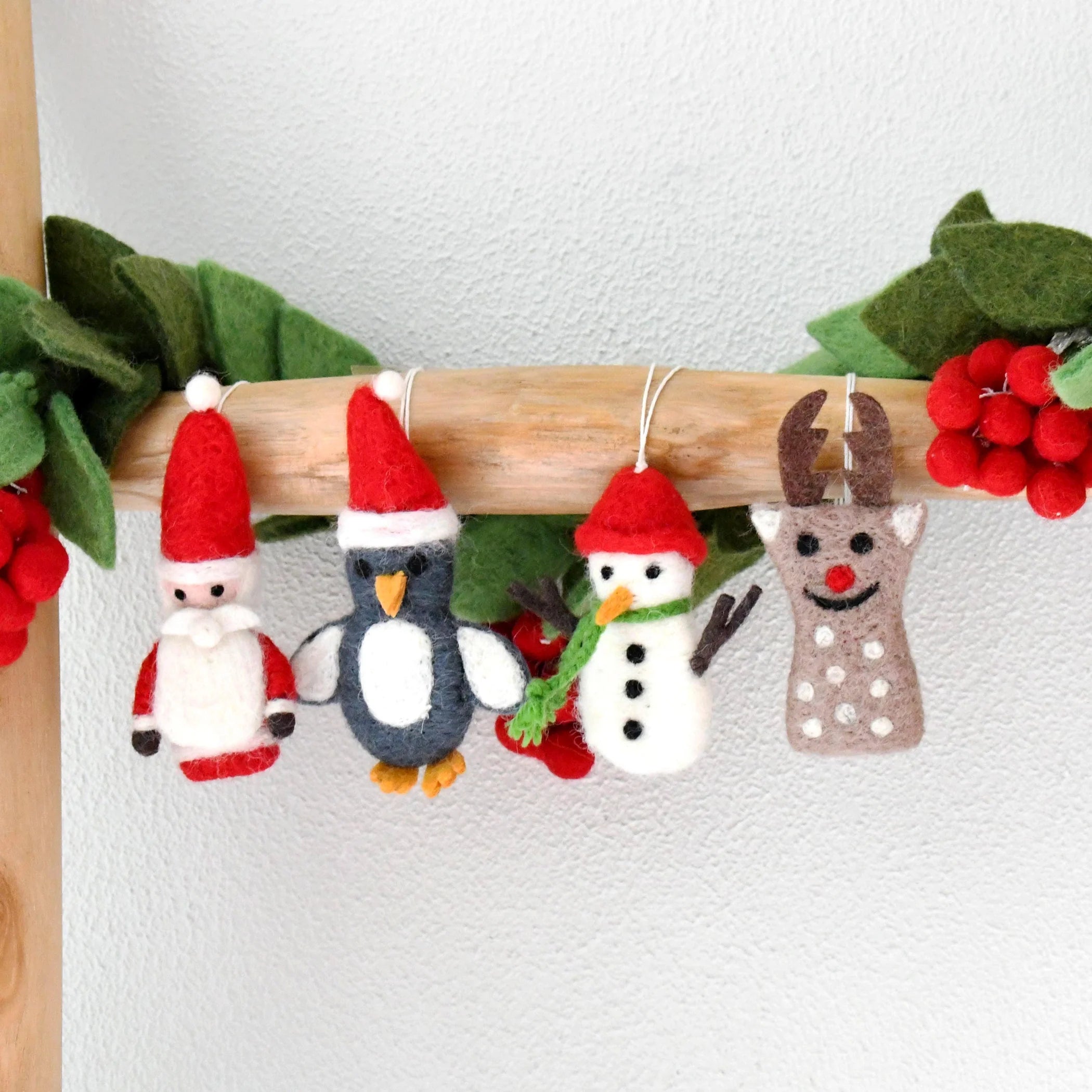 Tara Treasures Felt Christmas Ornaments Set of 4