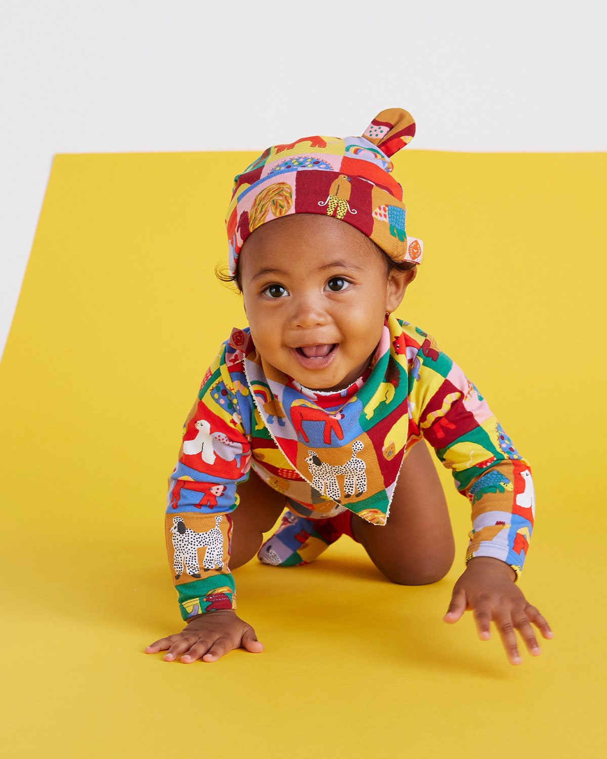 YoYo Bib - Look At Our Tails