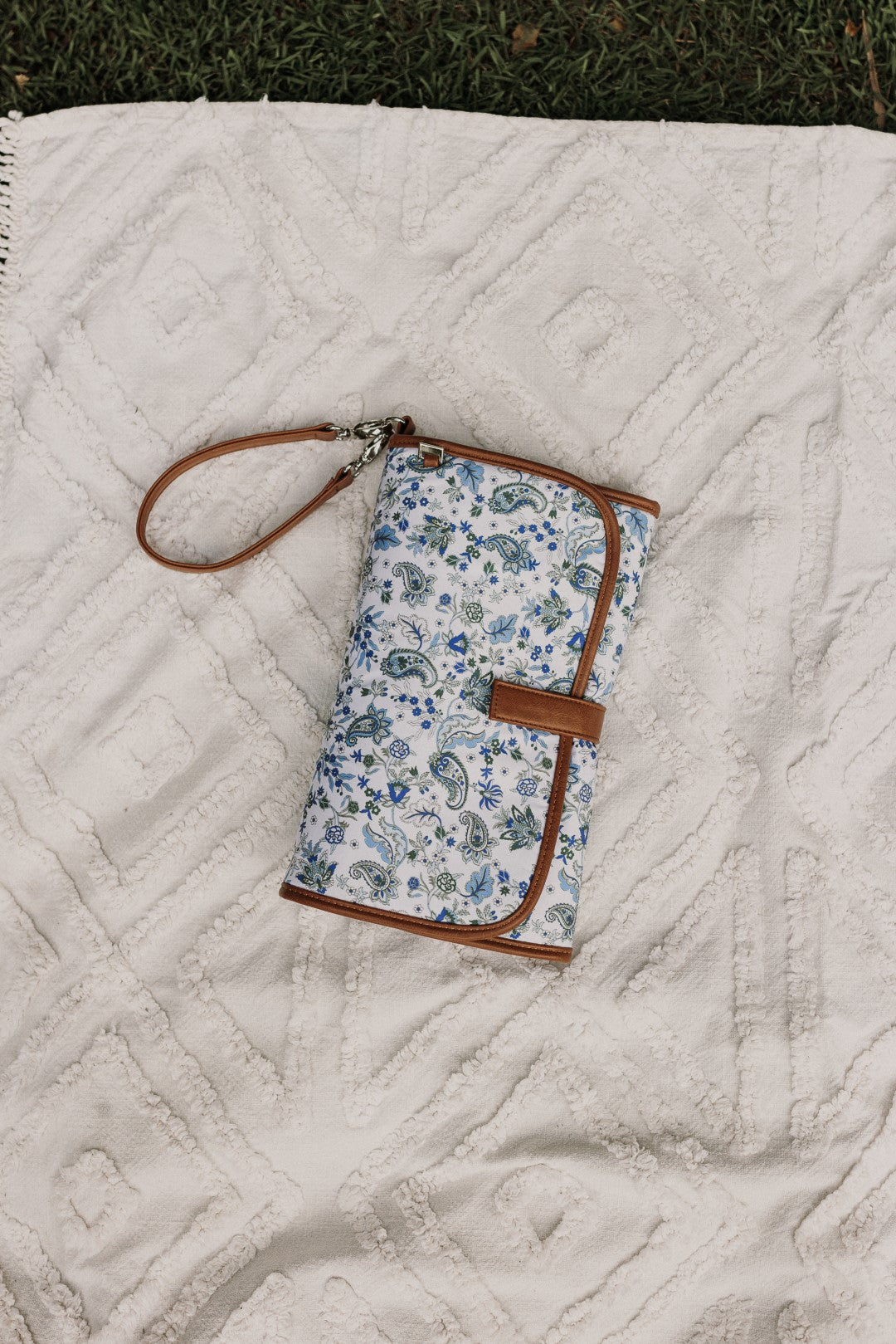 Change Clutch - Blue Paisley/Tan