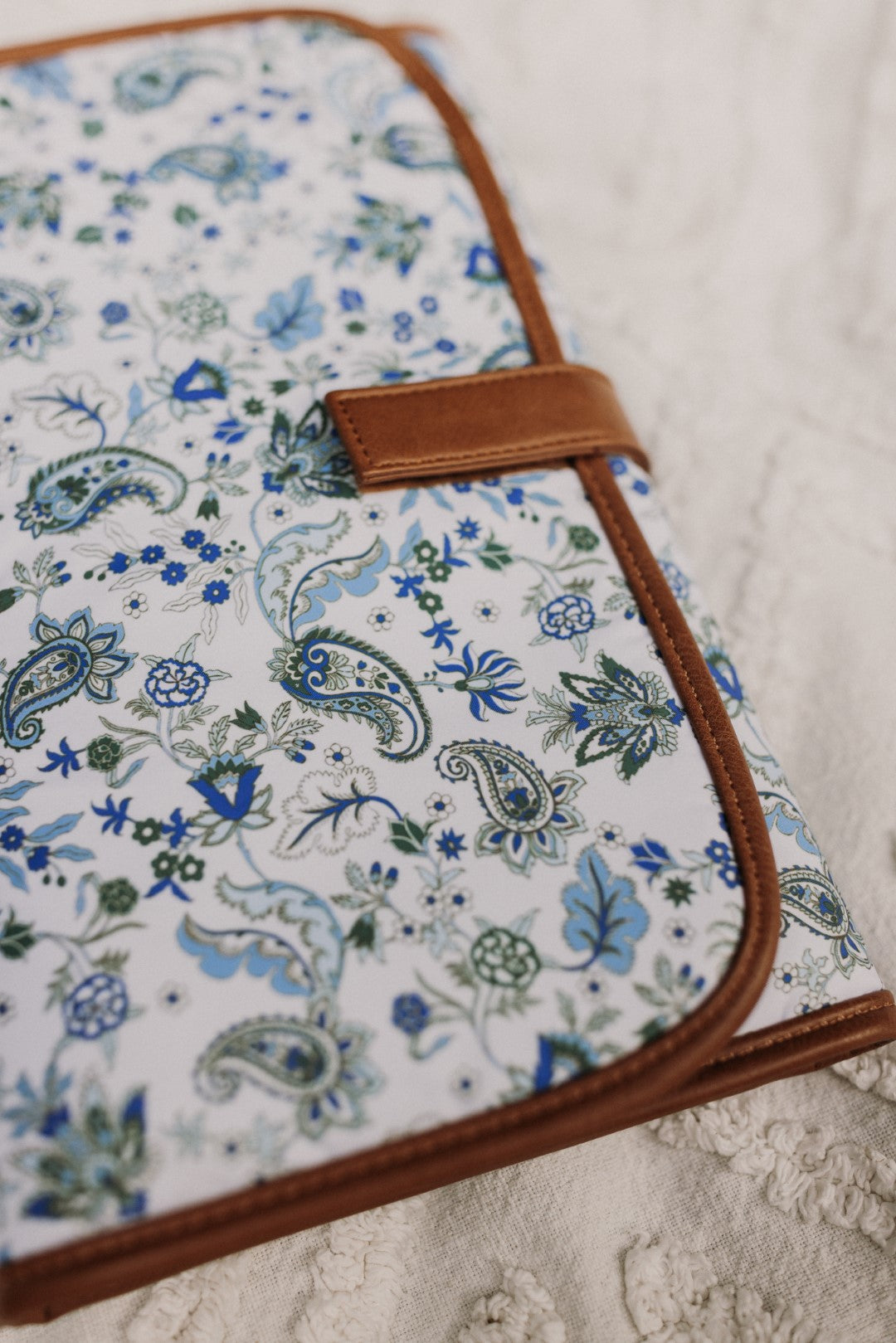 Change Clutch - Blue Paisley/Tan