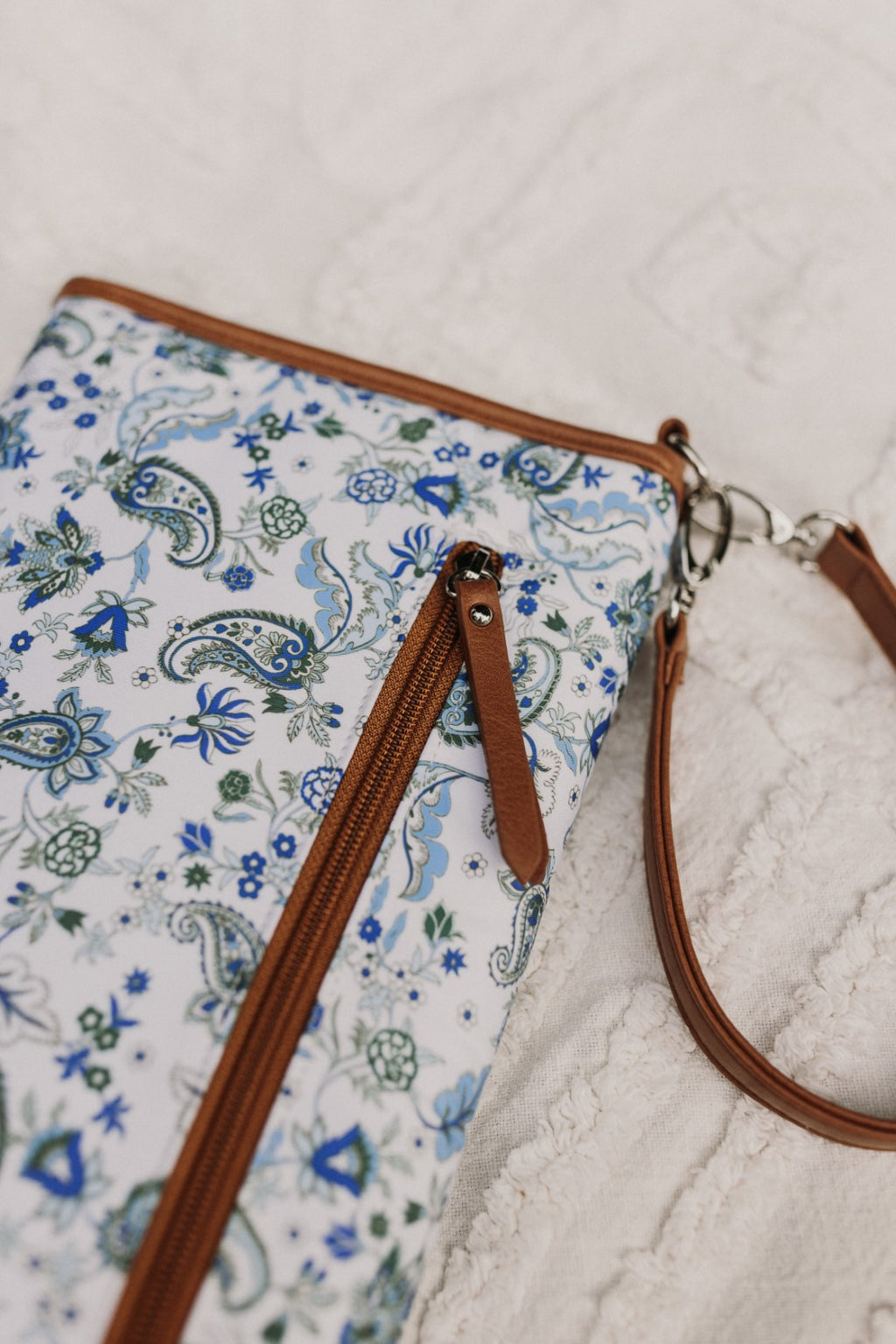 Change Clutch - Blue Paisley/Tan