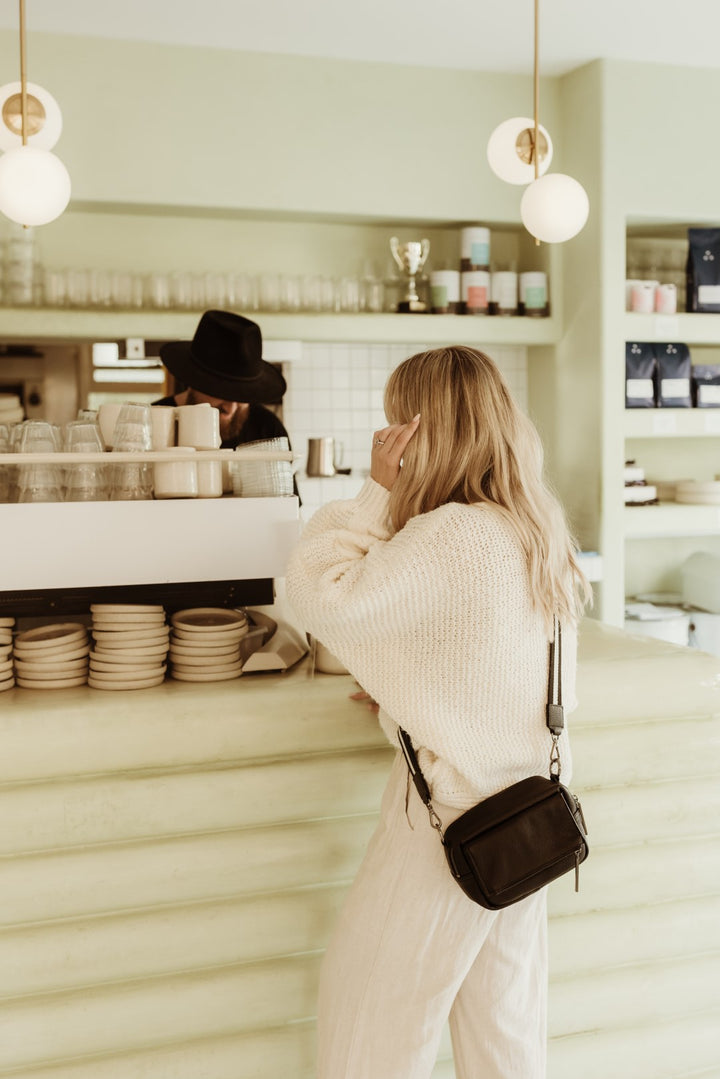 OiOi Playground Cross Body - Jet