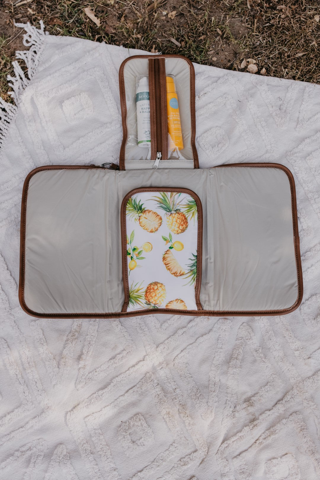 Change Clutch - Pineapple/Tan