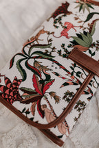 Change Clutch - Jungle Cream/Tan