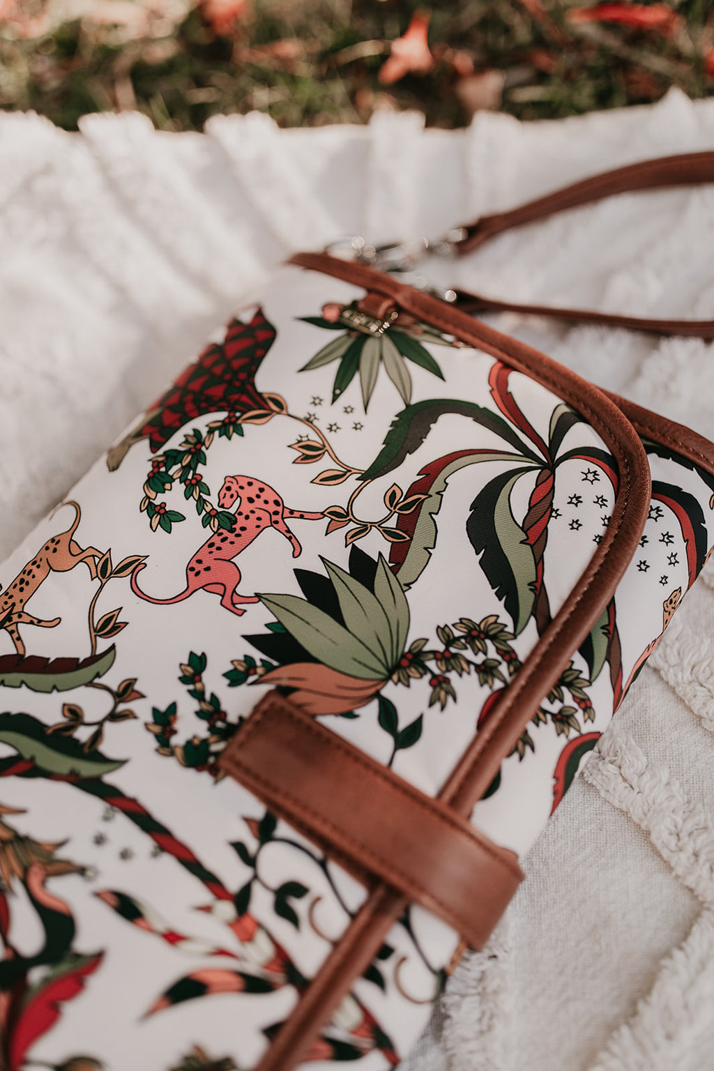 Change Clutch - Jungle Cream/Tan