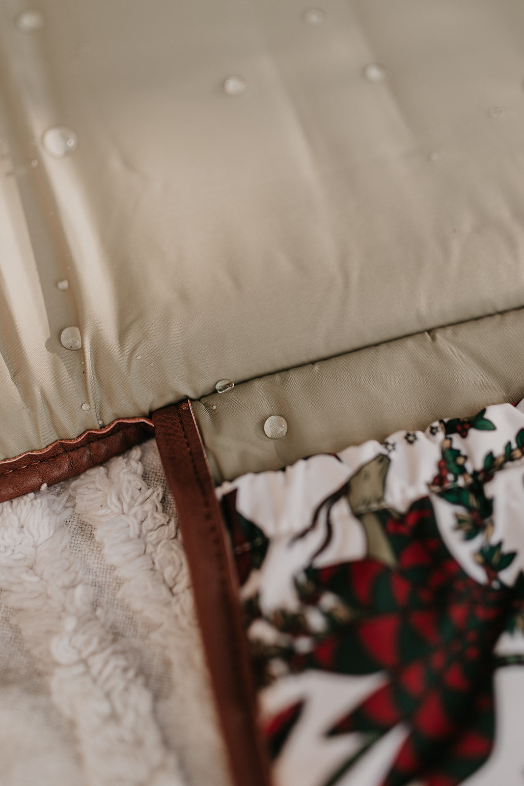 Change Clutch - Jungle Cream/Tan