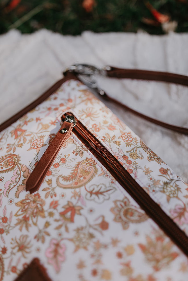 OiOi Change Clutch - Peach Paisley/Tan