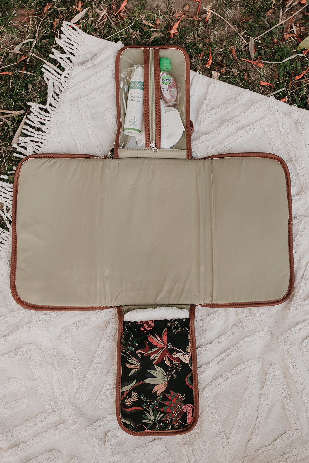 Change Clutch - Jungle Black/Tan