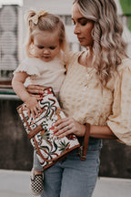 Change Clutch - Jungle Cream/Tan