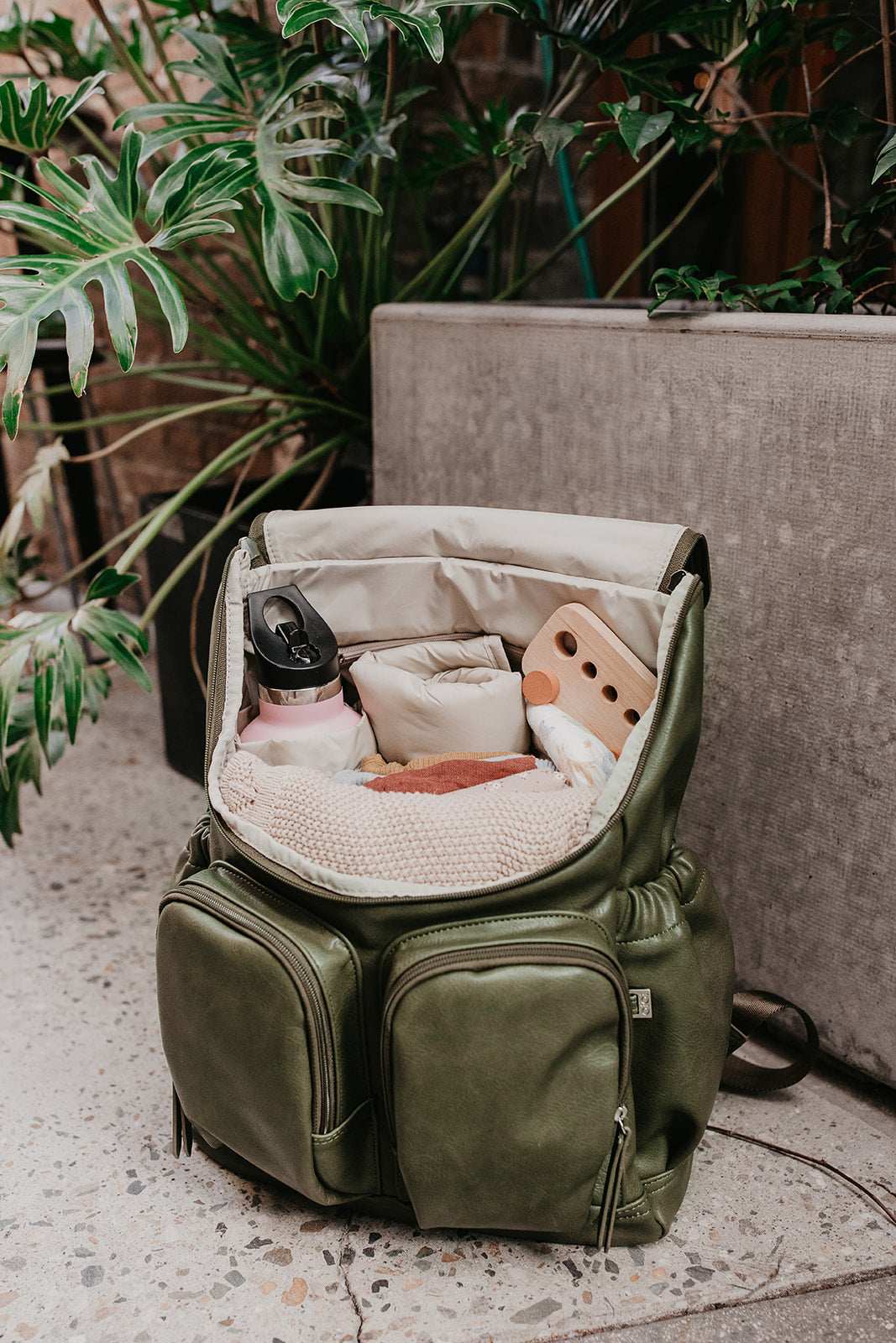 OiOi Nappy Backpack - Olive