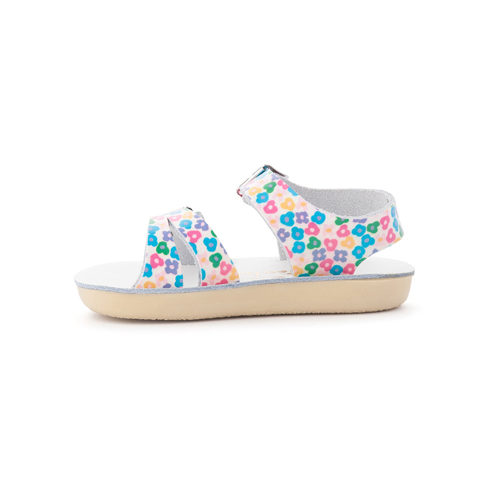 Floral saltwater sandals deals