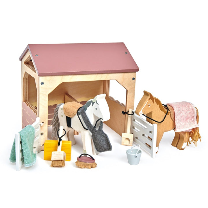 Wooden Horse Stable Set