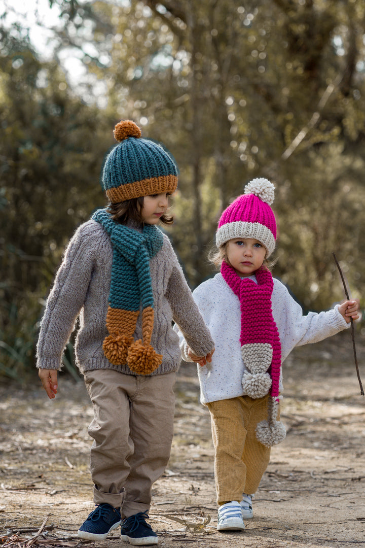 Acorn Traveller Chunky Beanie - Fuschia