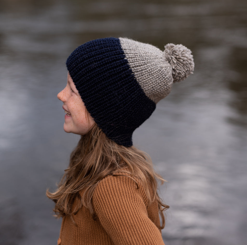 Acorn Mountain Beanie - Navy