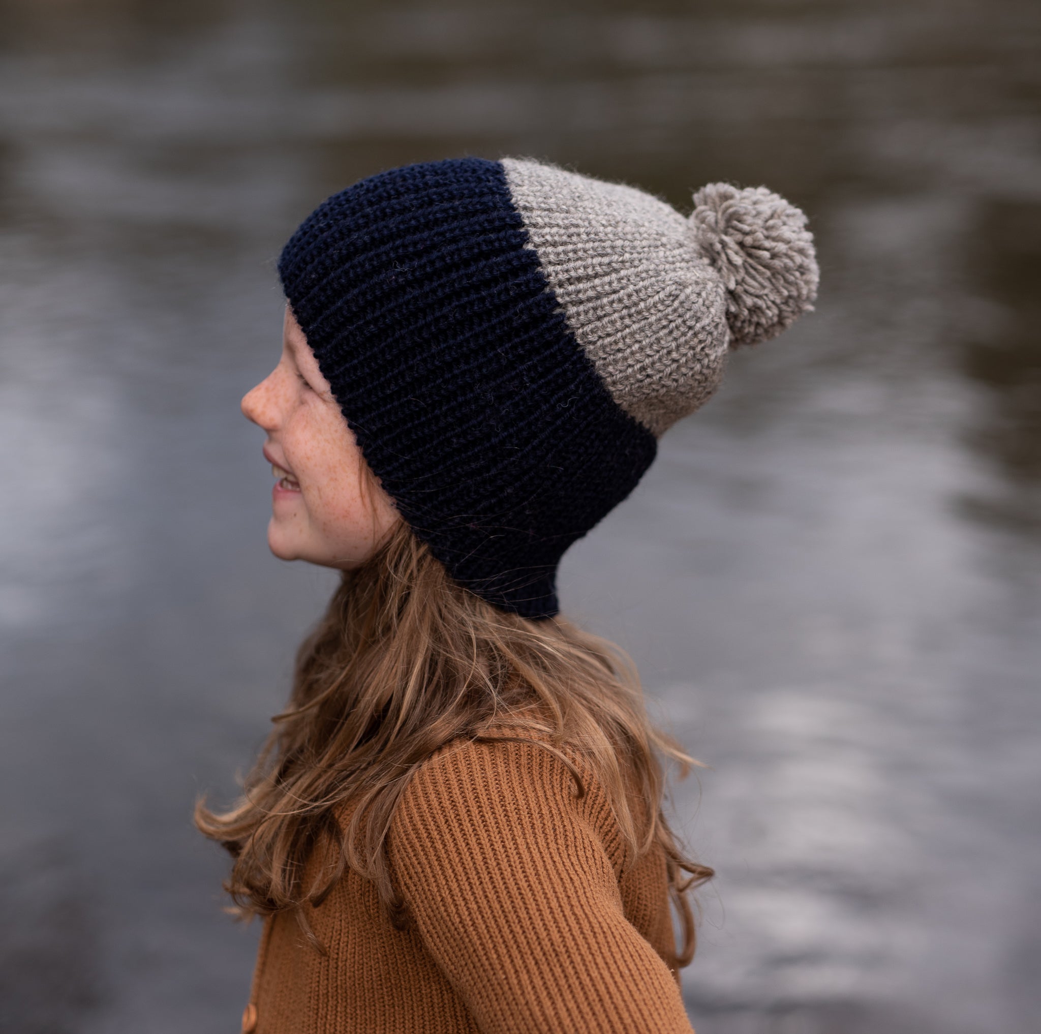 Acorn Mountain Beanie - Navy