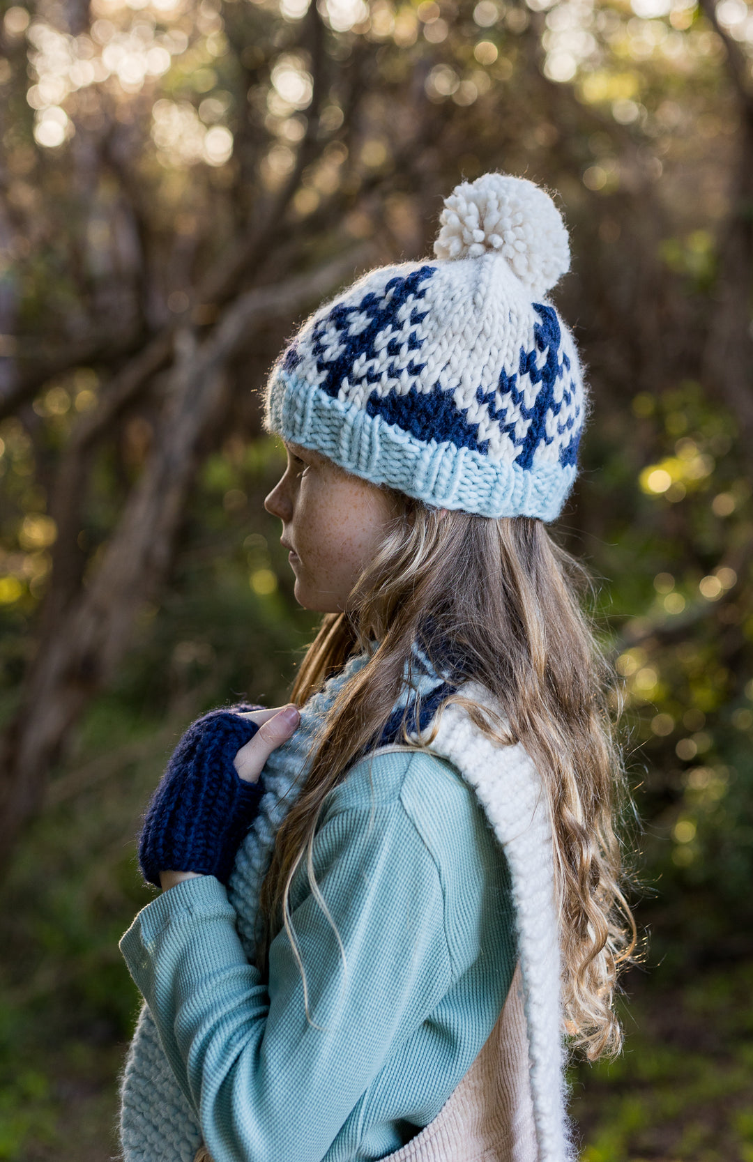 Acorn Forest Beanie - Navy & Blue