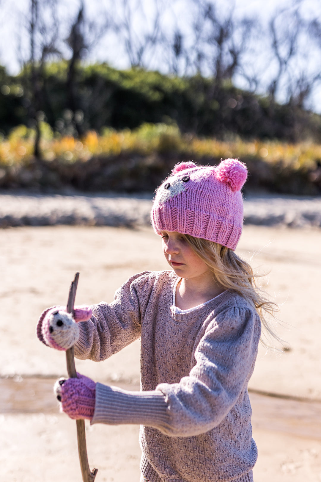 Acorn Bear Face Beanie - Pink