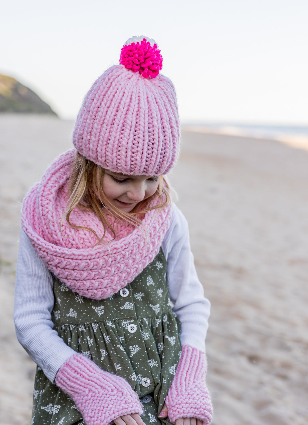 Acorn Journey Fingerless Mittens - Pink