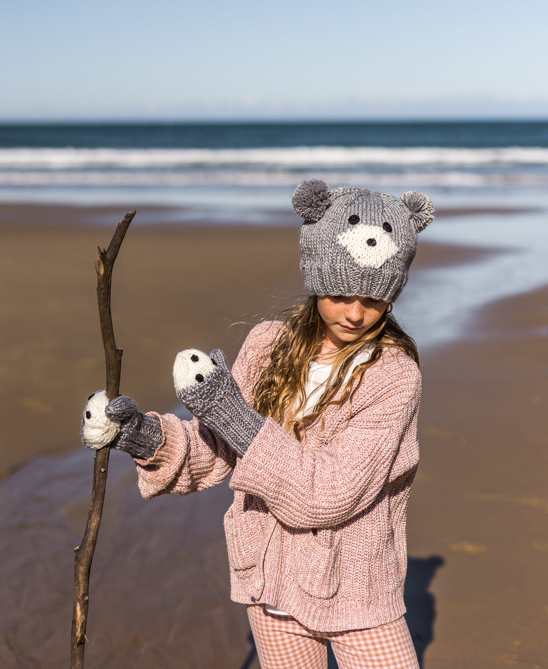 Acorn Bear Face Mittens - Grey